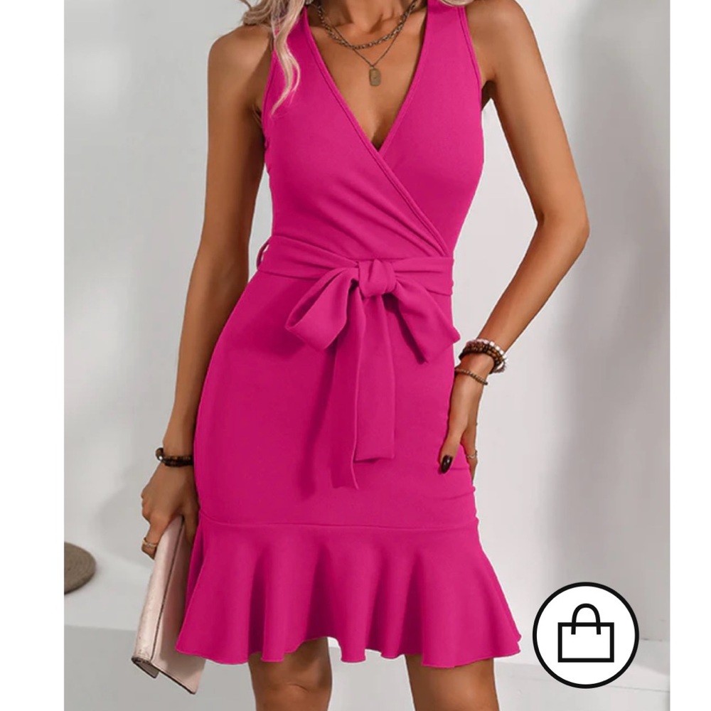 Hot pink comfy dress-perfect for evening out or vacation